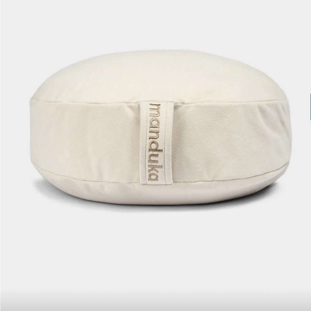Manduka Meditation Cushion in Sand